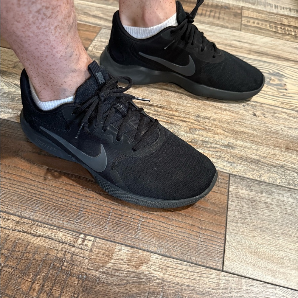 Nike Flex Men’s Nike Athletic Shoes